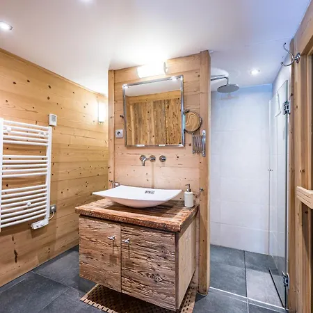 Le Chevreuil - Piscine Jacuzzi Et Sauna Chalet Le Grand-Bornand
